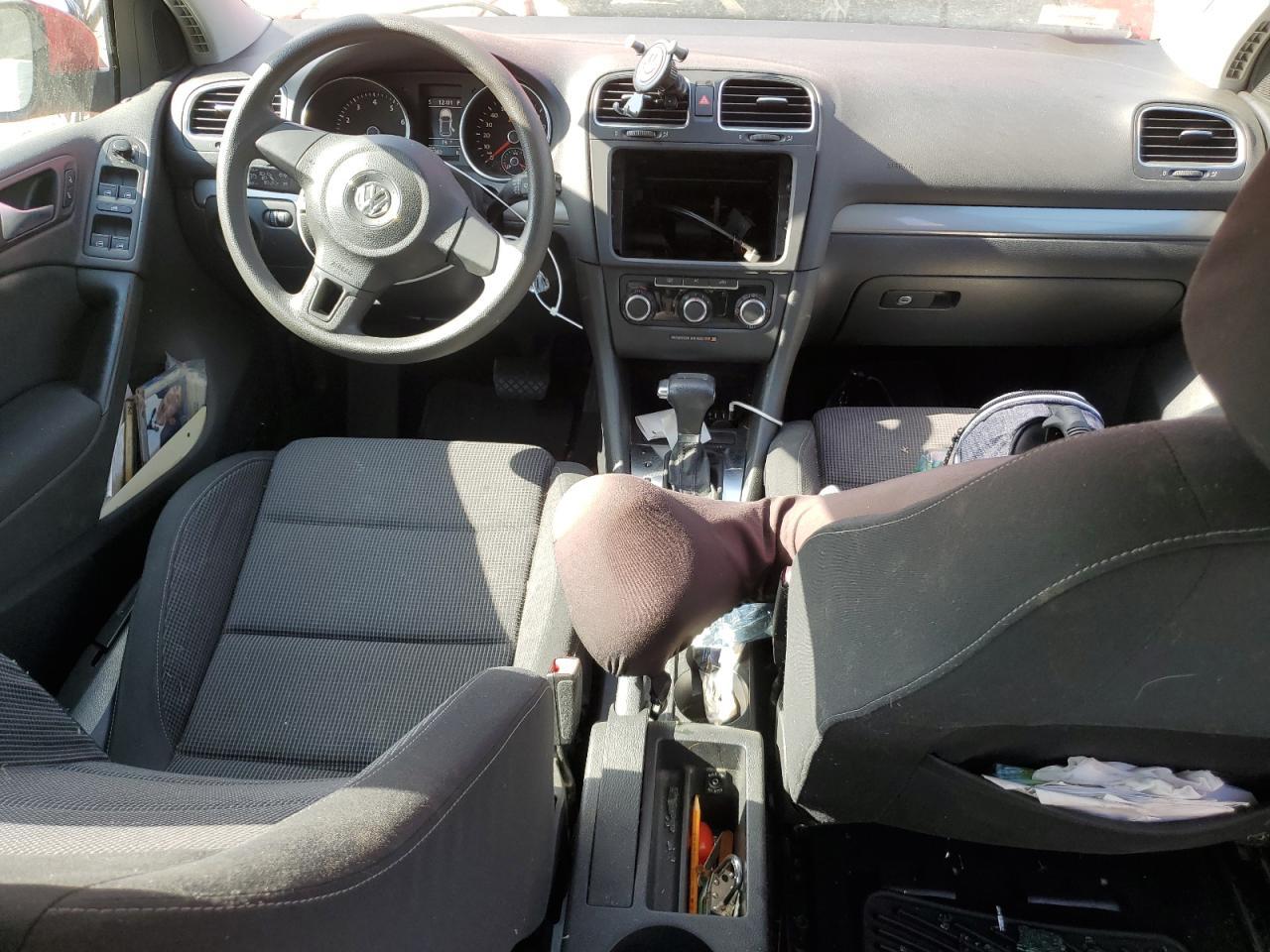2011 VOLKSWAGEN GOLF