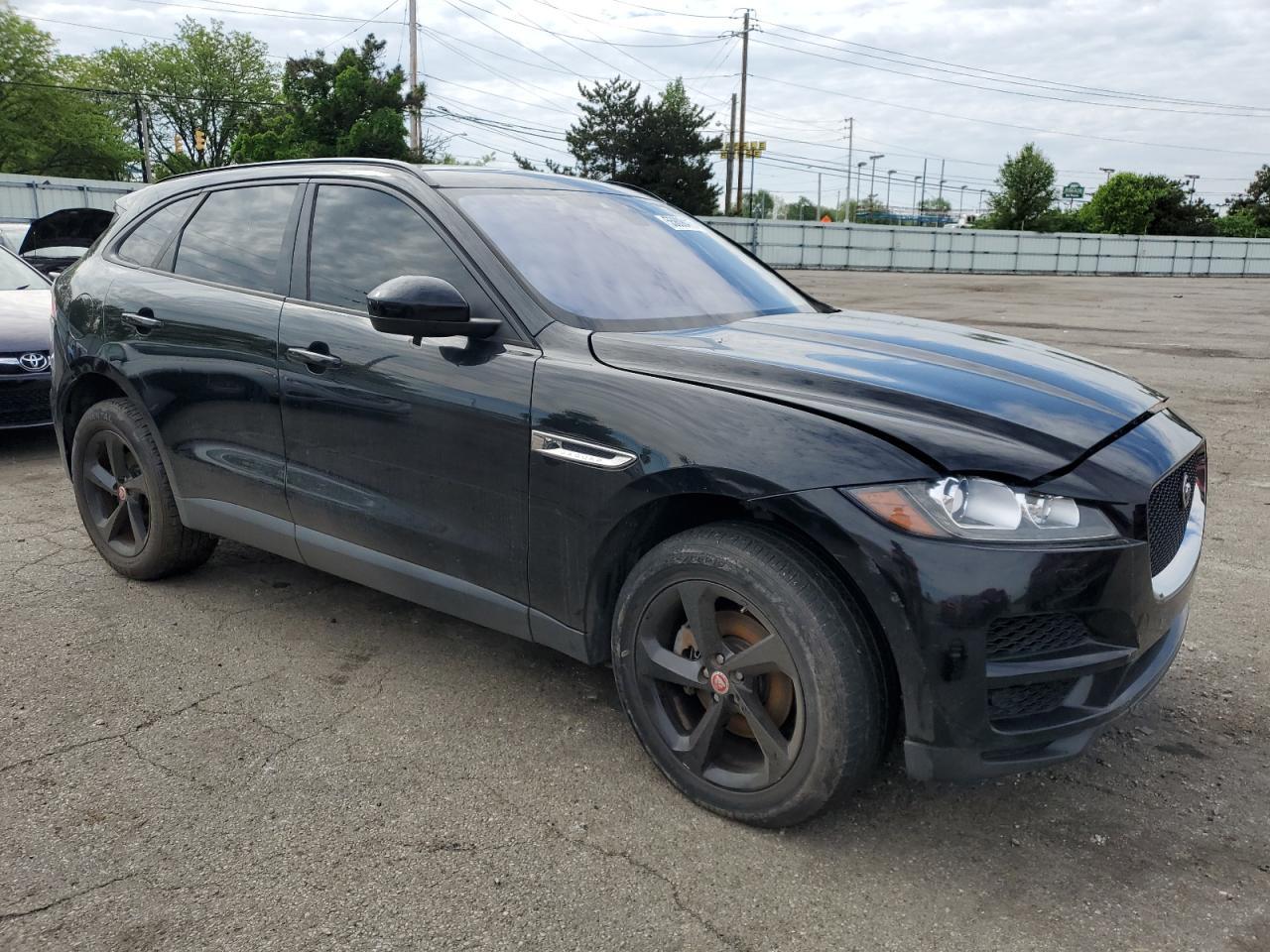 2017 JAGUAR F-Pace