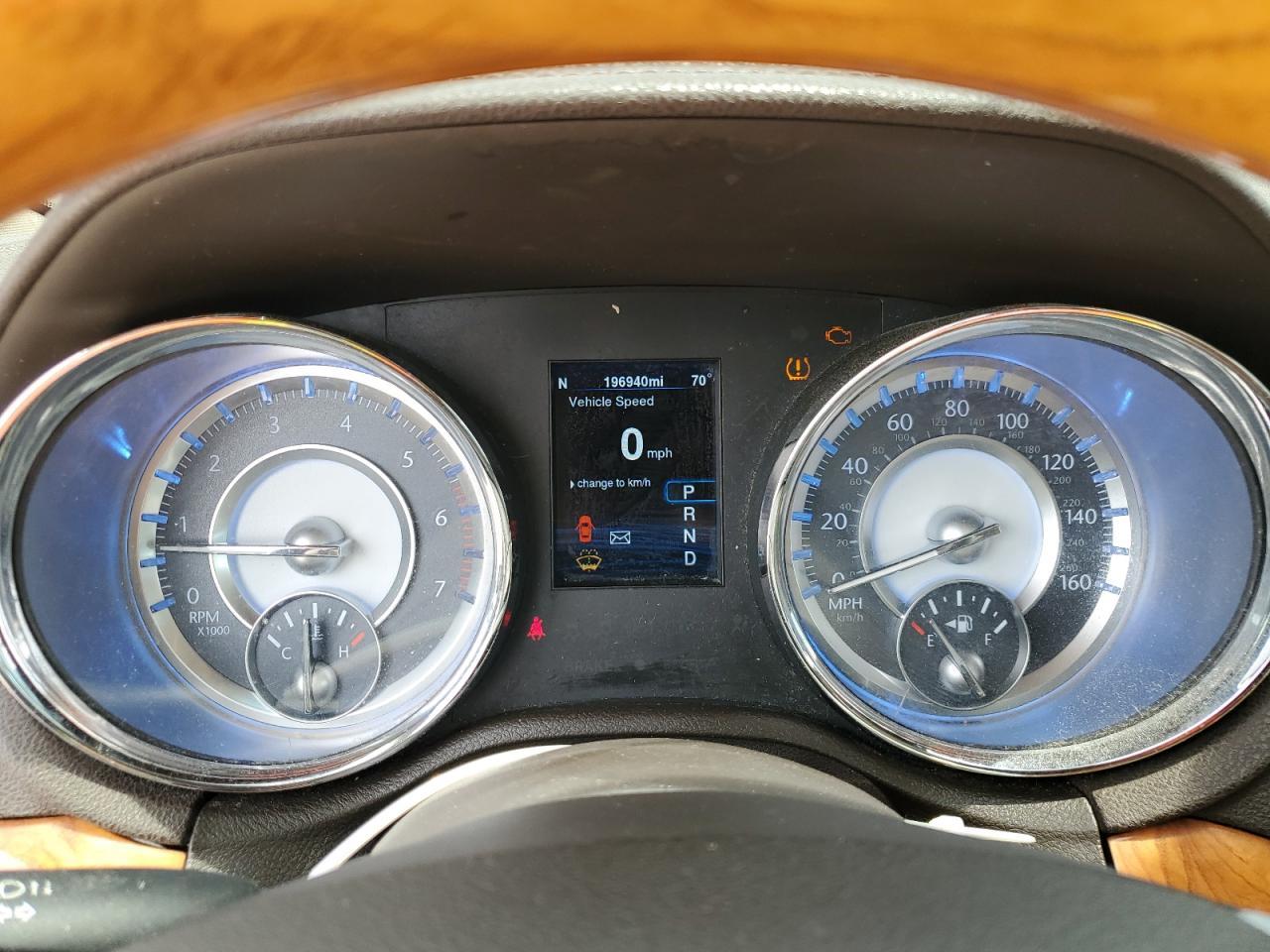 2014 CHRYSLER 300