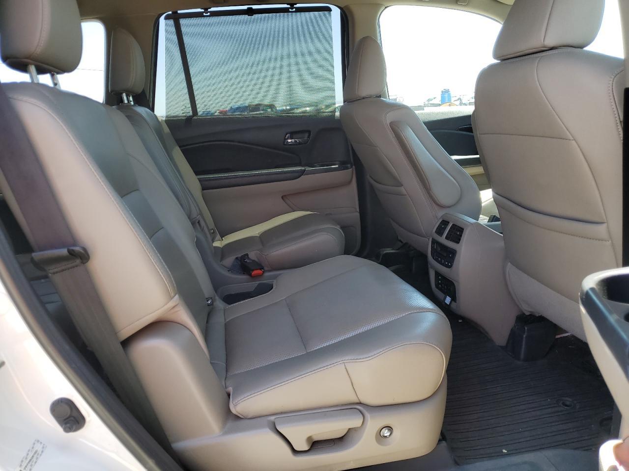 2016 HONDA PILOT