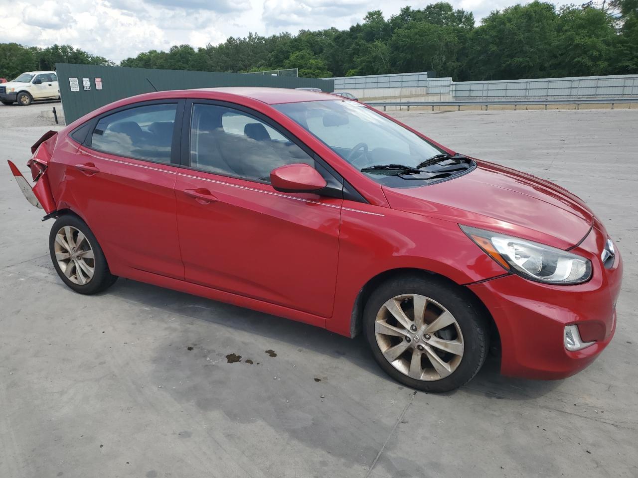 2013 HYUNDAI ACCENT