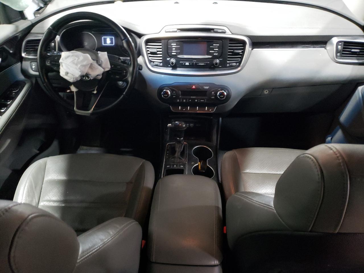 2016 KIA SORENTO