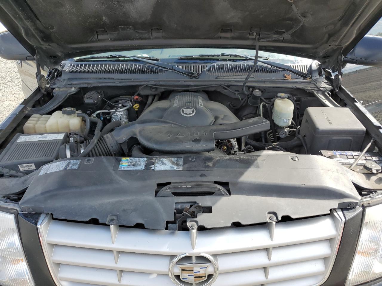 2002 CADILLAC ESCALADE