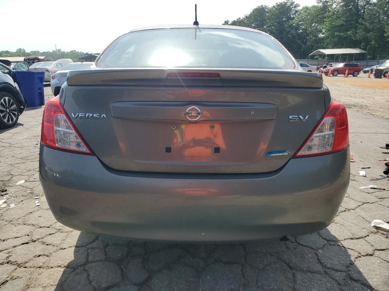 2013 NISSAN VERSA