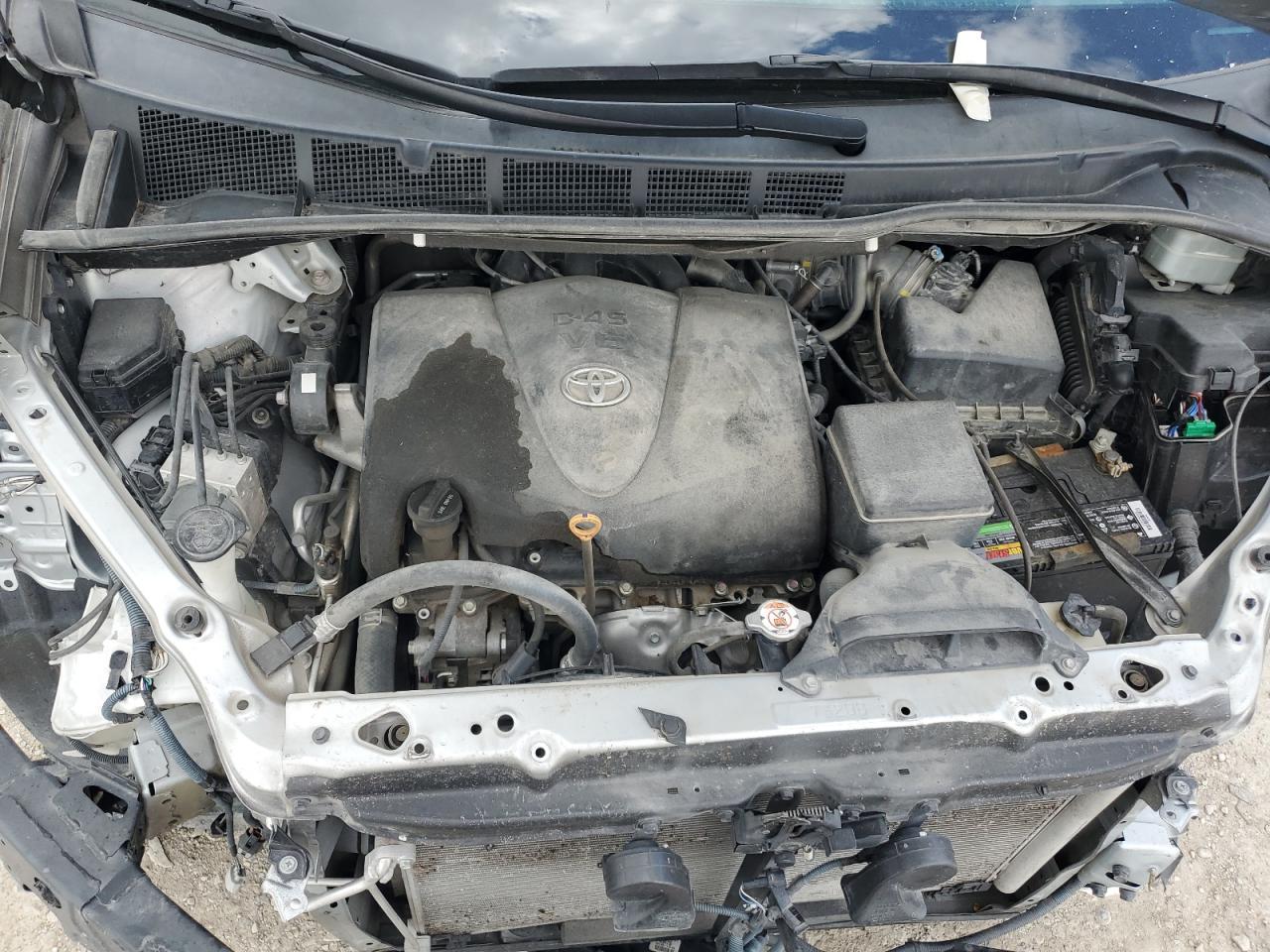 2019 TOYOTA SIENNA