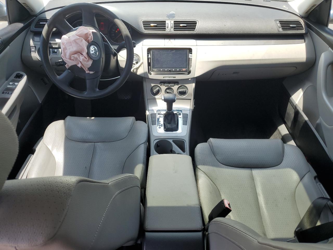 2007 VOLKSWAGEN Passat