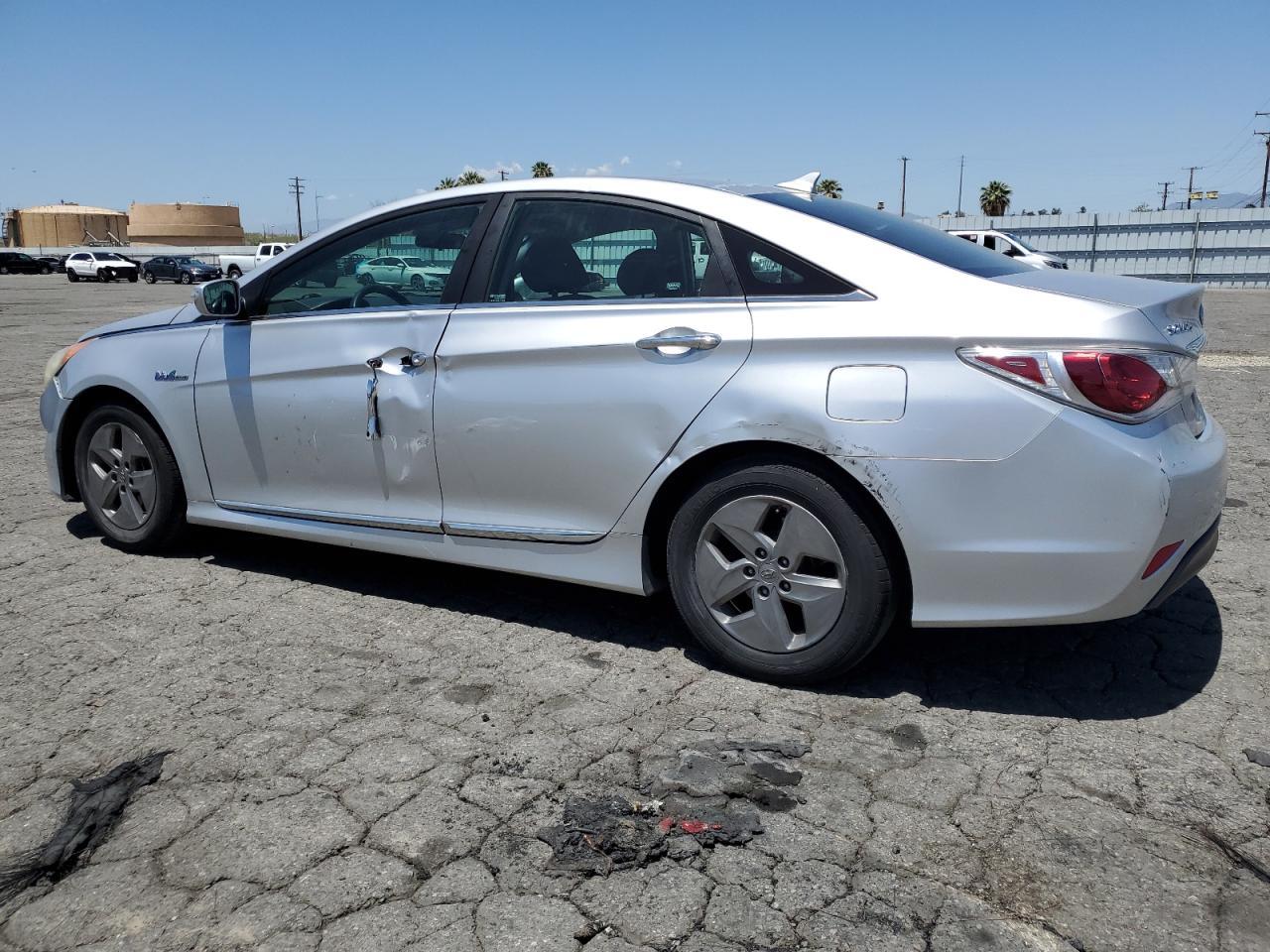2011 HYUNDAI SONATA