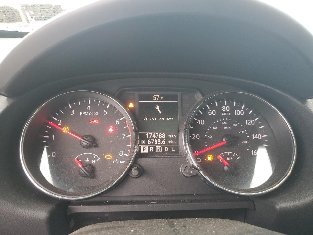 2011 NISSAN ROGUE