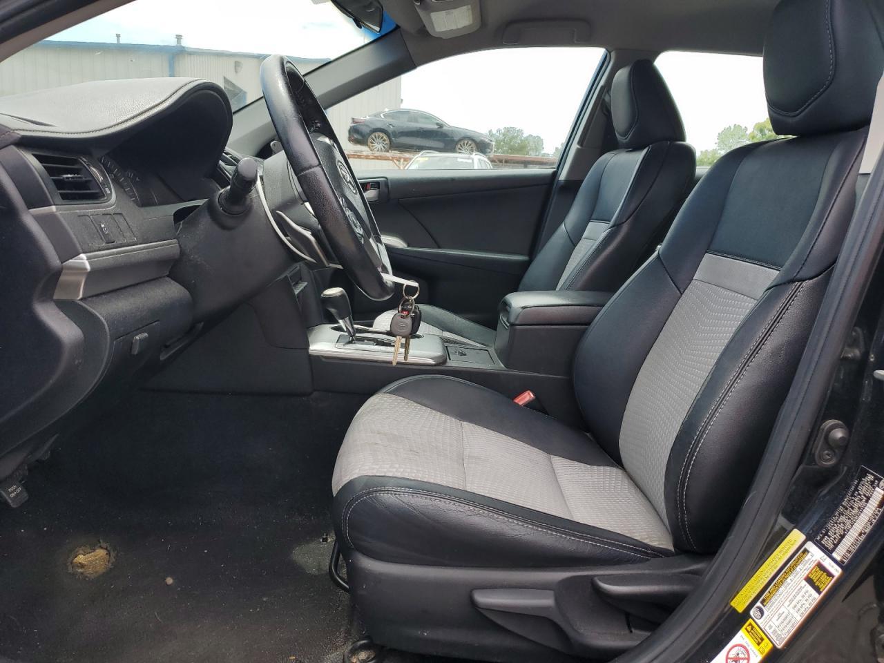 2014 TOYOTA CAMRY