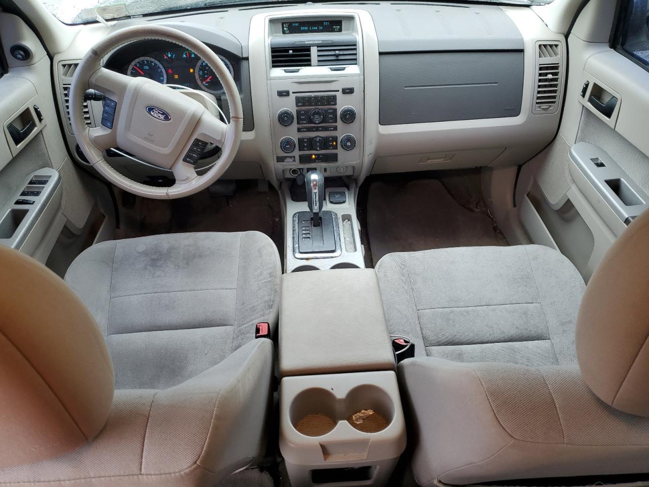 2010 FORD ESCAPE