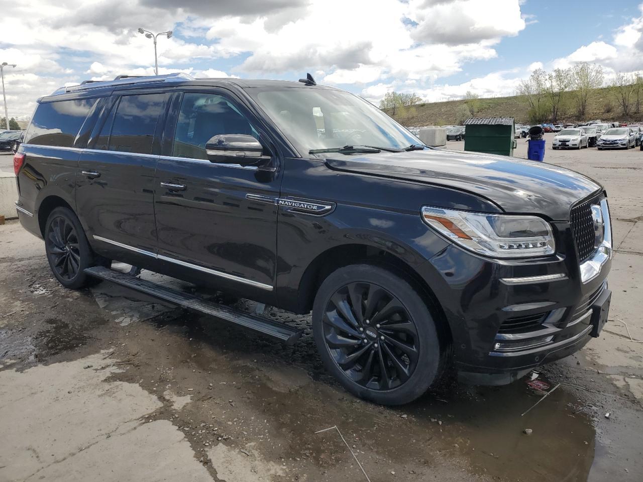 2021 LINCOLN Navigator