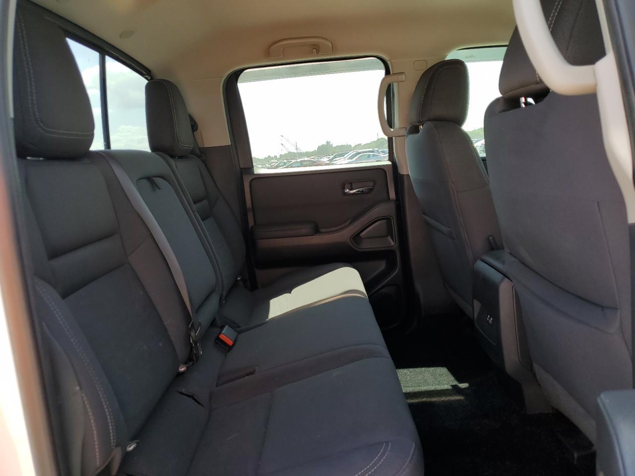 2022 NISSAN Frontier