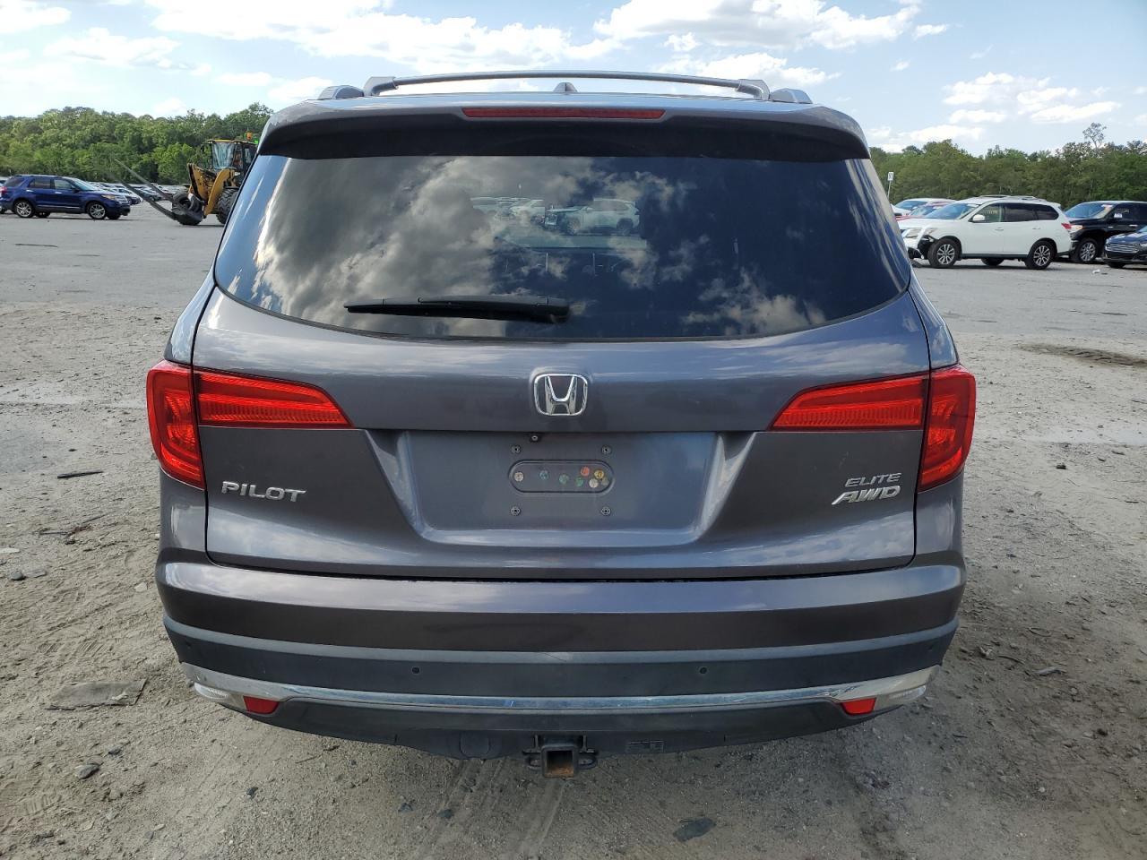 2016 HONDA PILOT