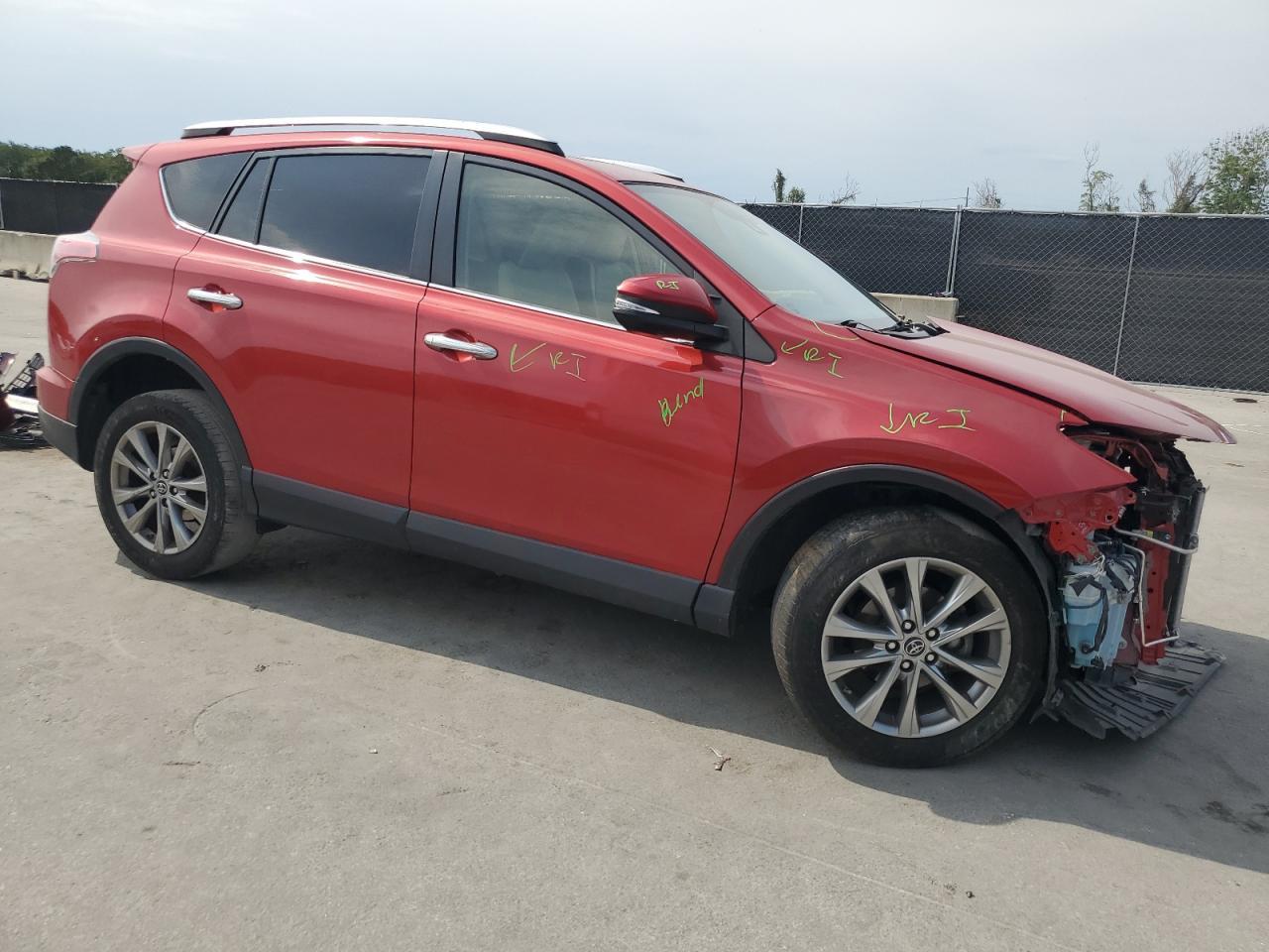 2016 TOYOTA RAV4