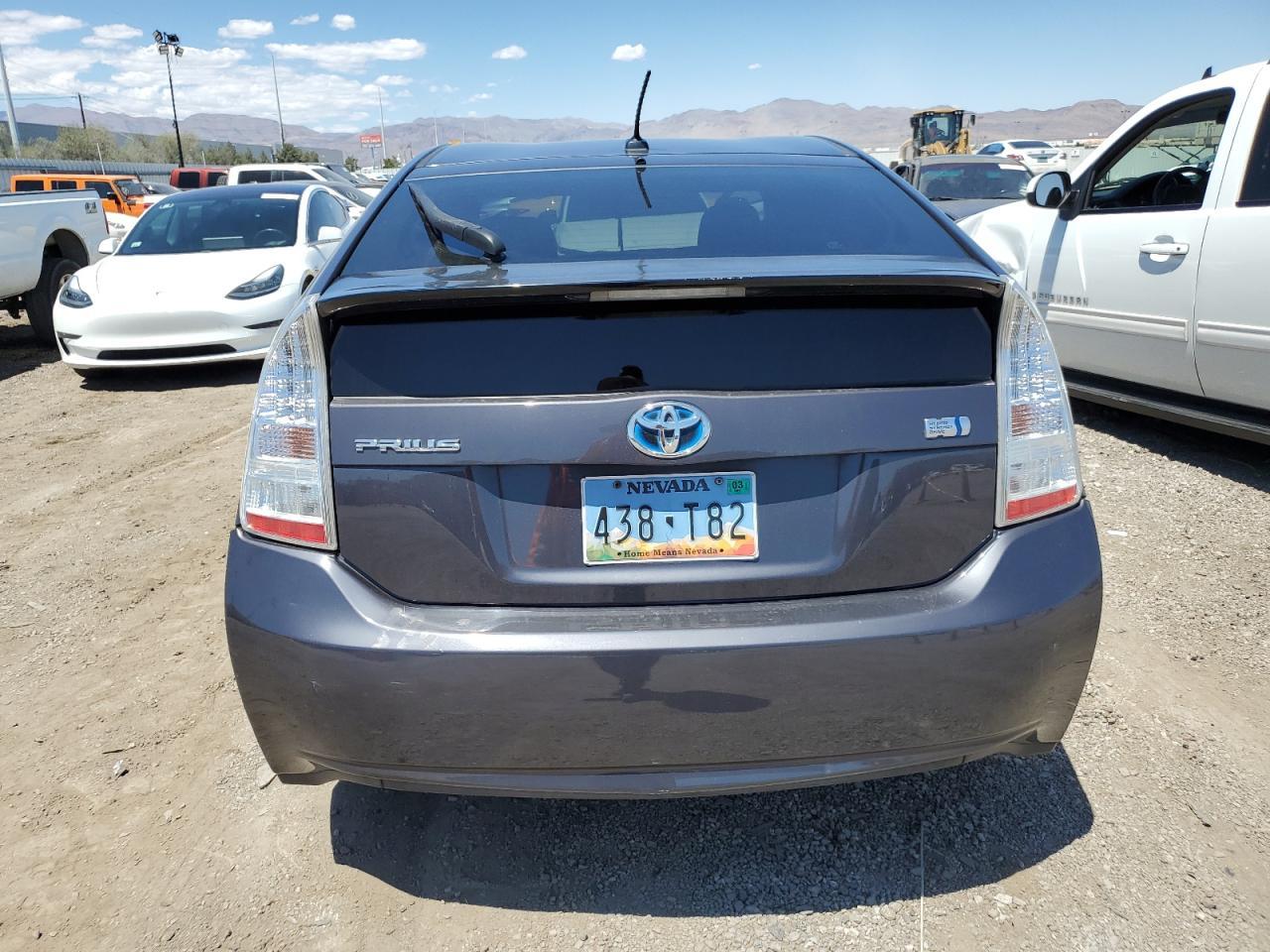 2011 TOYOTA PRIUS