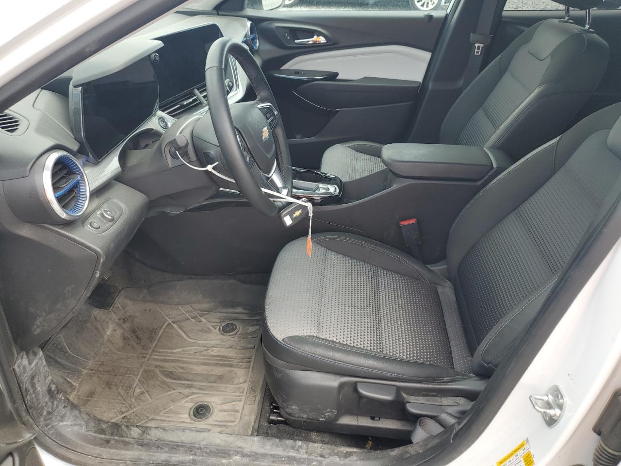 2025 CHEVROLET TRAX