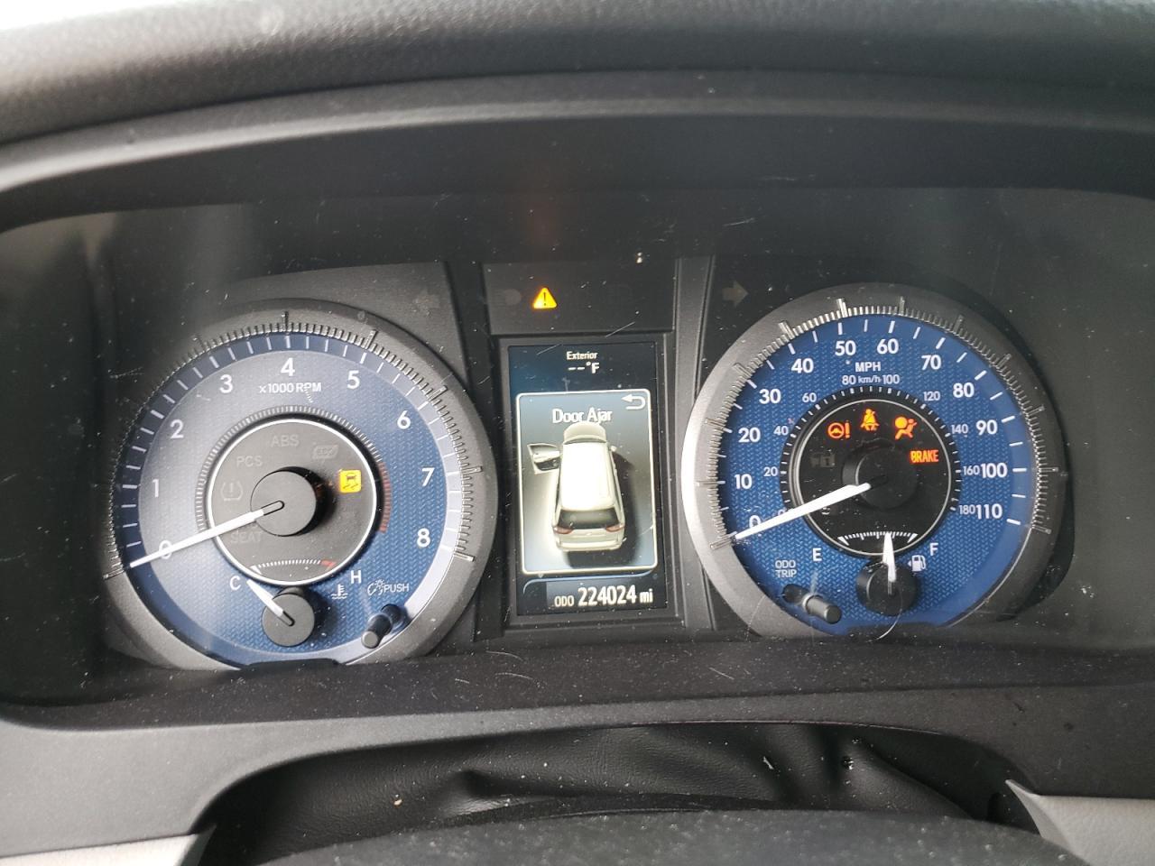 2015 TOYOTA SIENNA