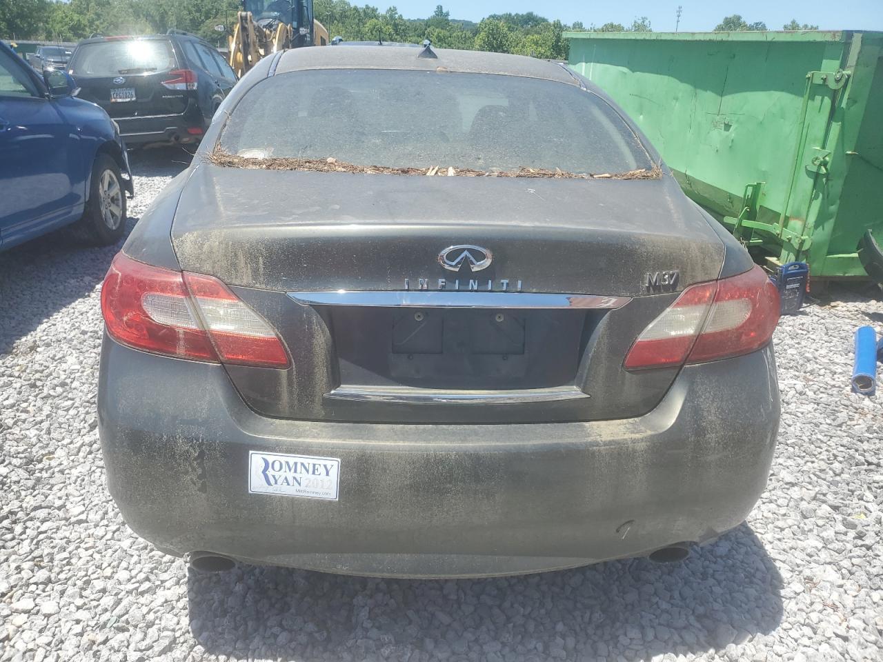 2011 INFINITI M37