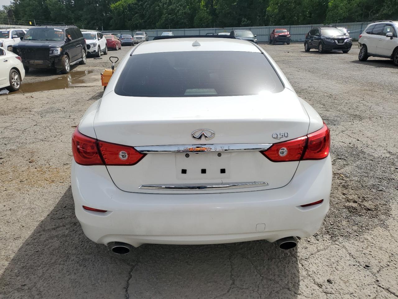 2016 INFINITI Q50
