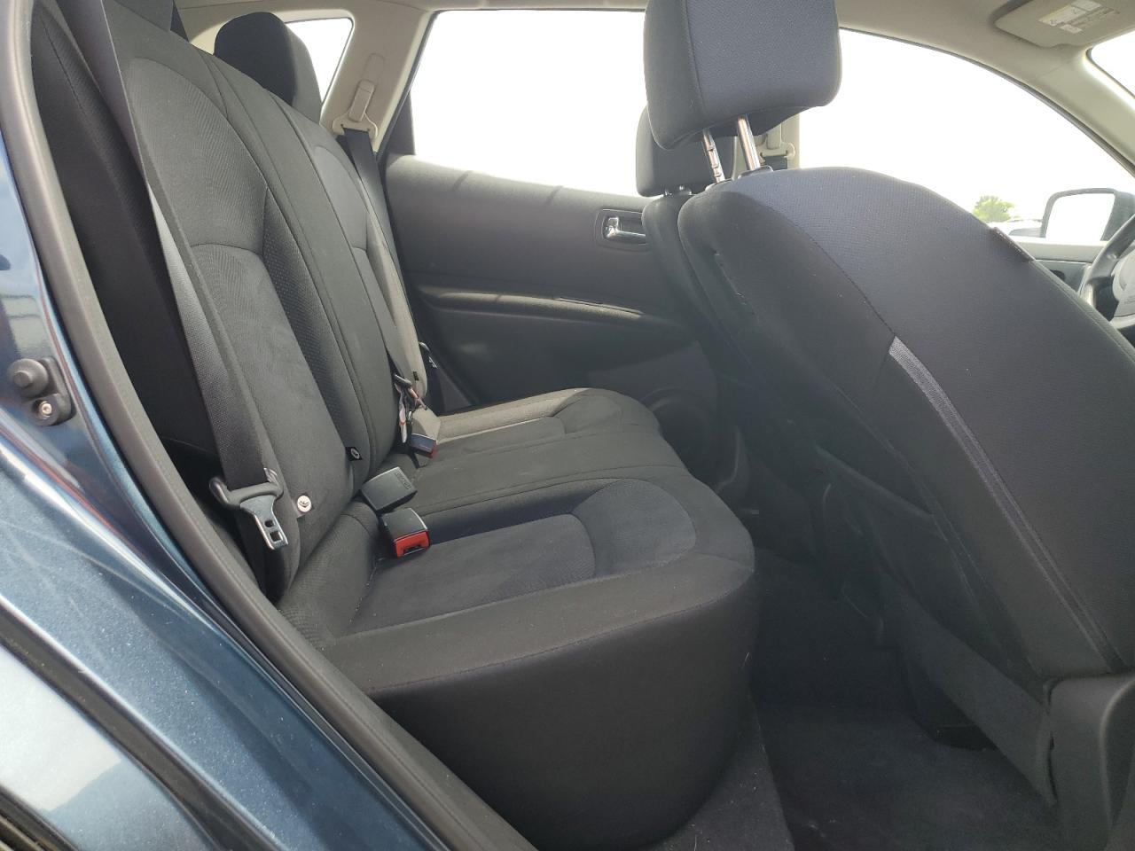 2014 NISSAN ROGUE