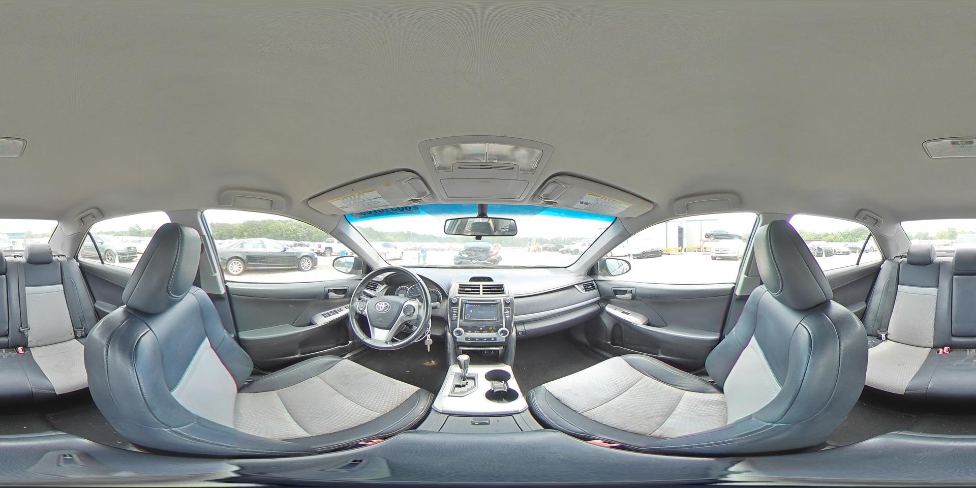 2014 TOYOTA CAMRY