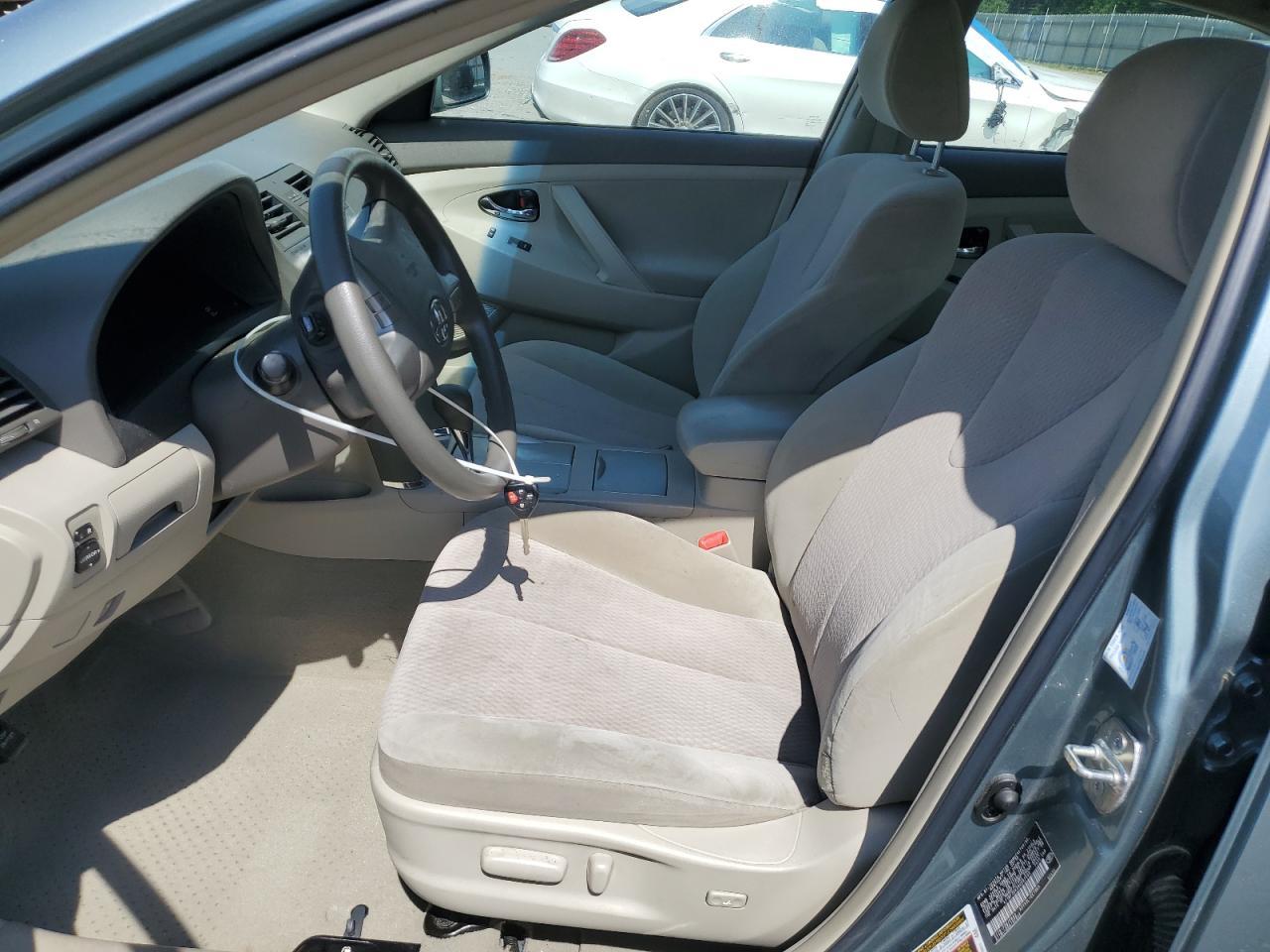 2011 TOYOTA CAMRY