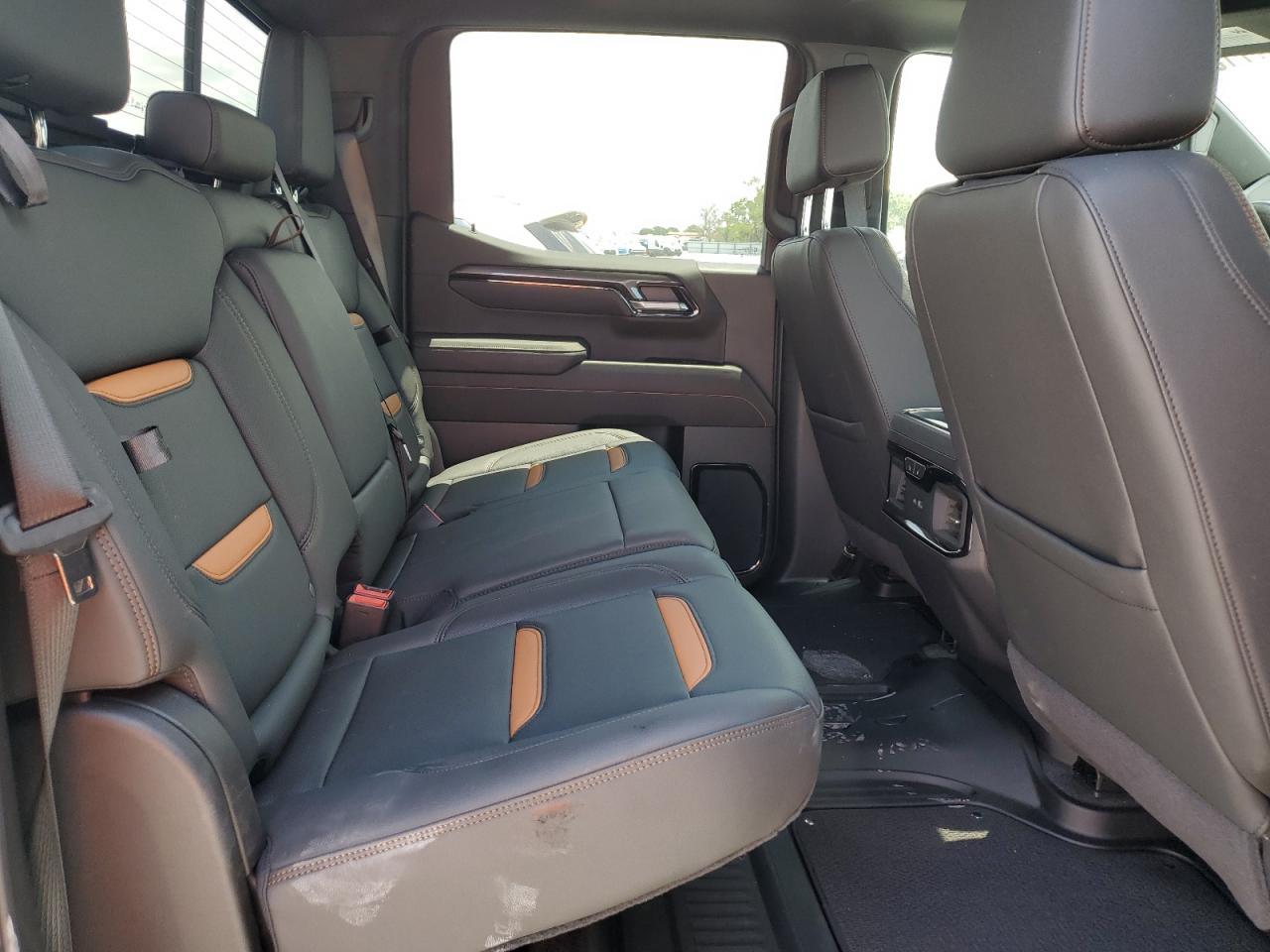 2025 GMC Sierra