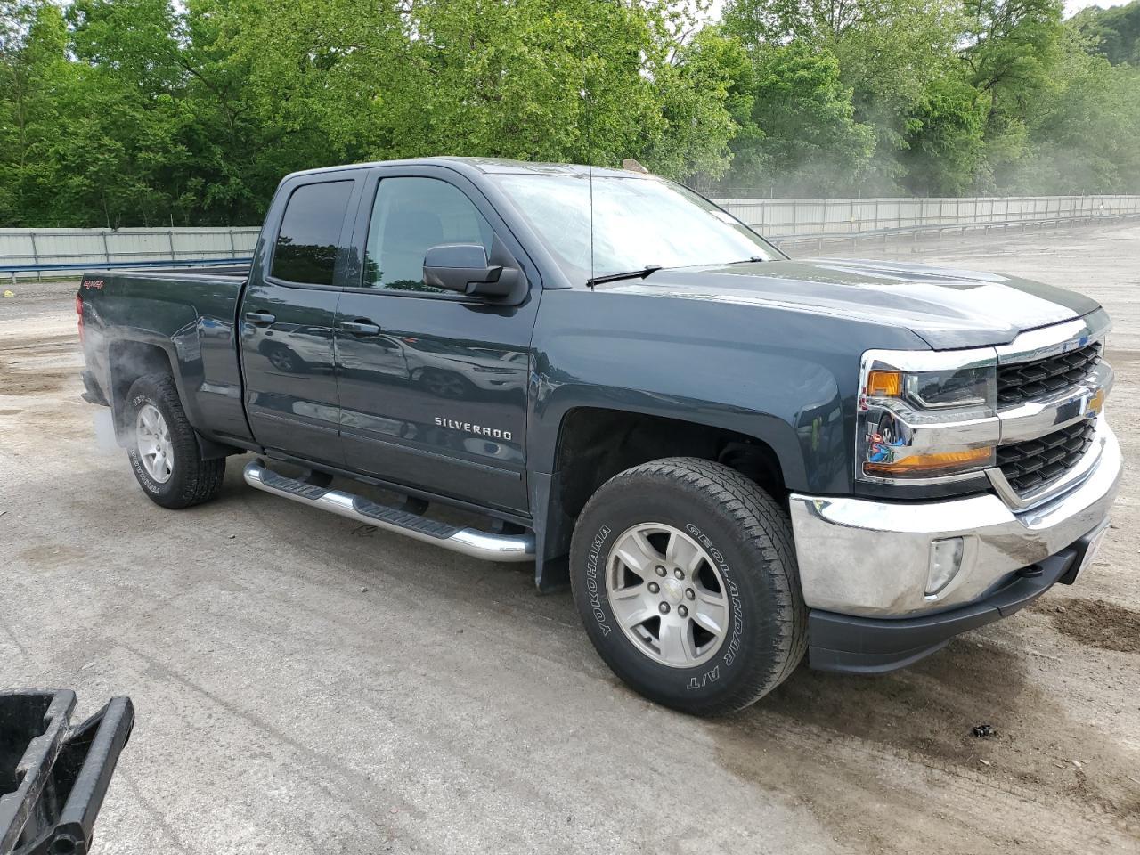 2017 CHEVROLET Silverado