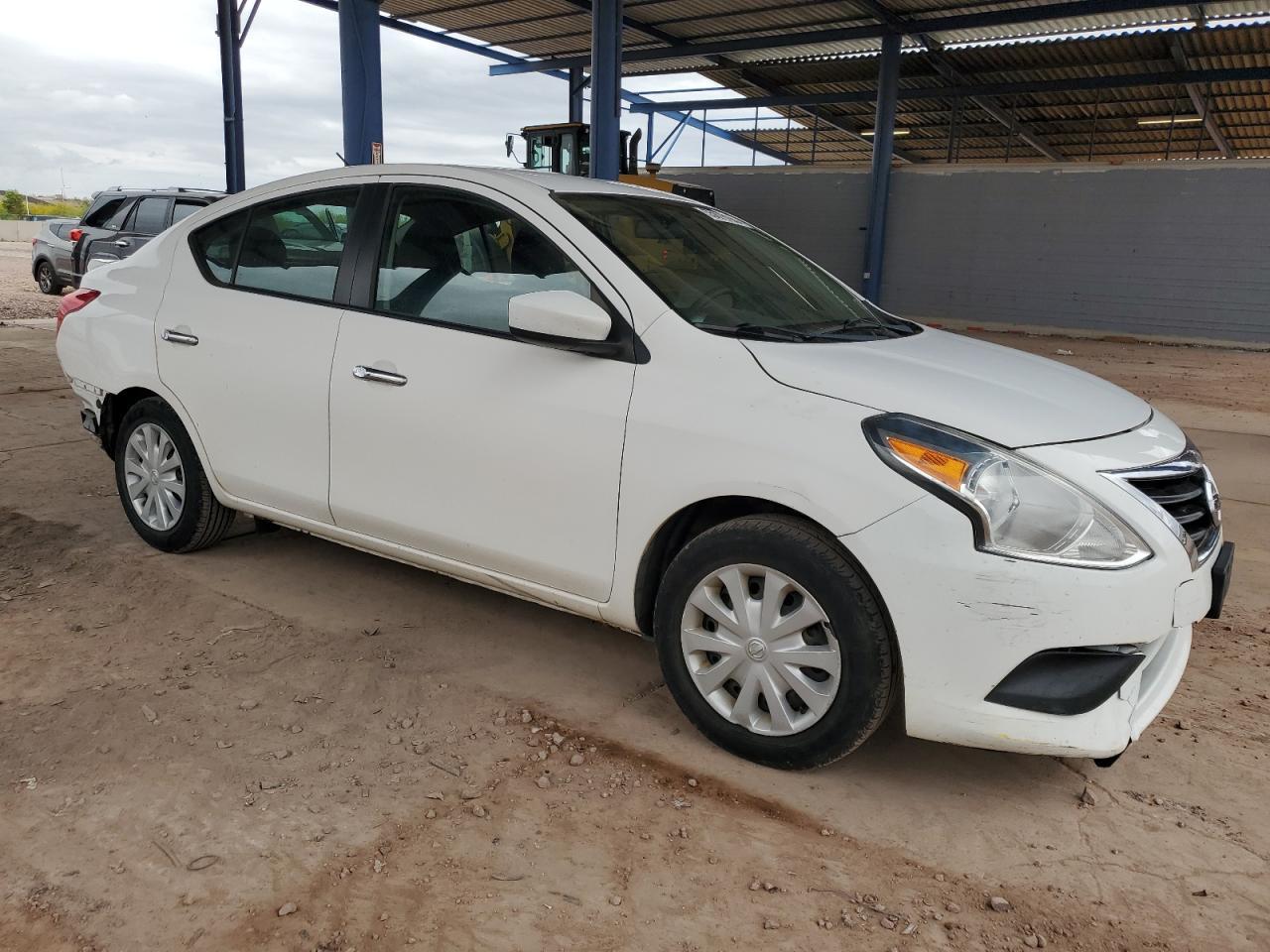 2017 NISSAN VERSA