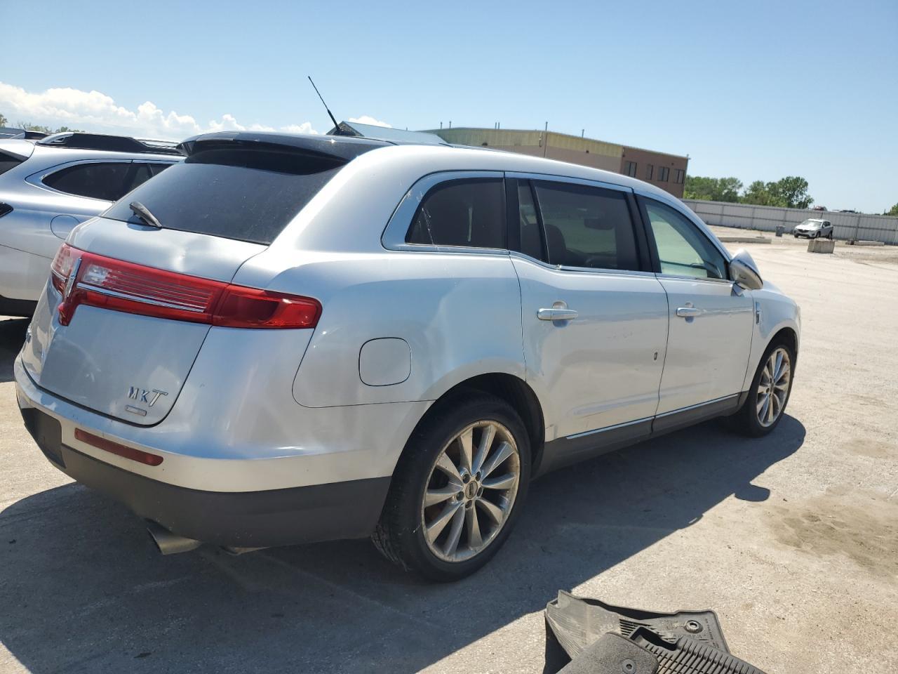 2012 LINCOLN MKT