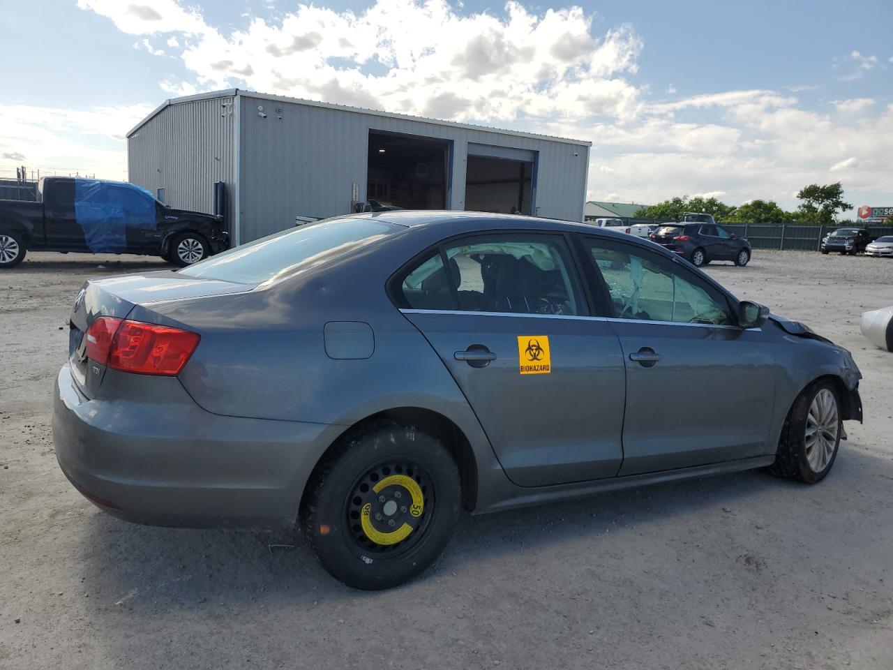 2014 VOLKSWAGEN JETTA