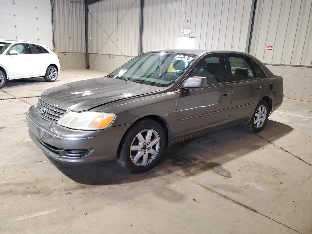 2003 TOYOTA Avalon