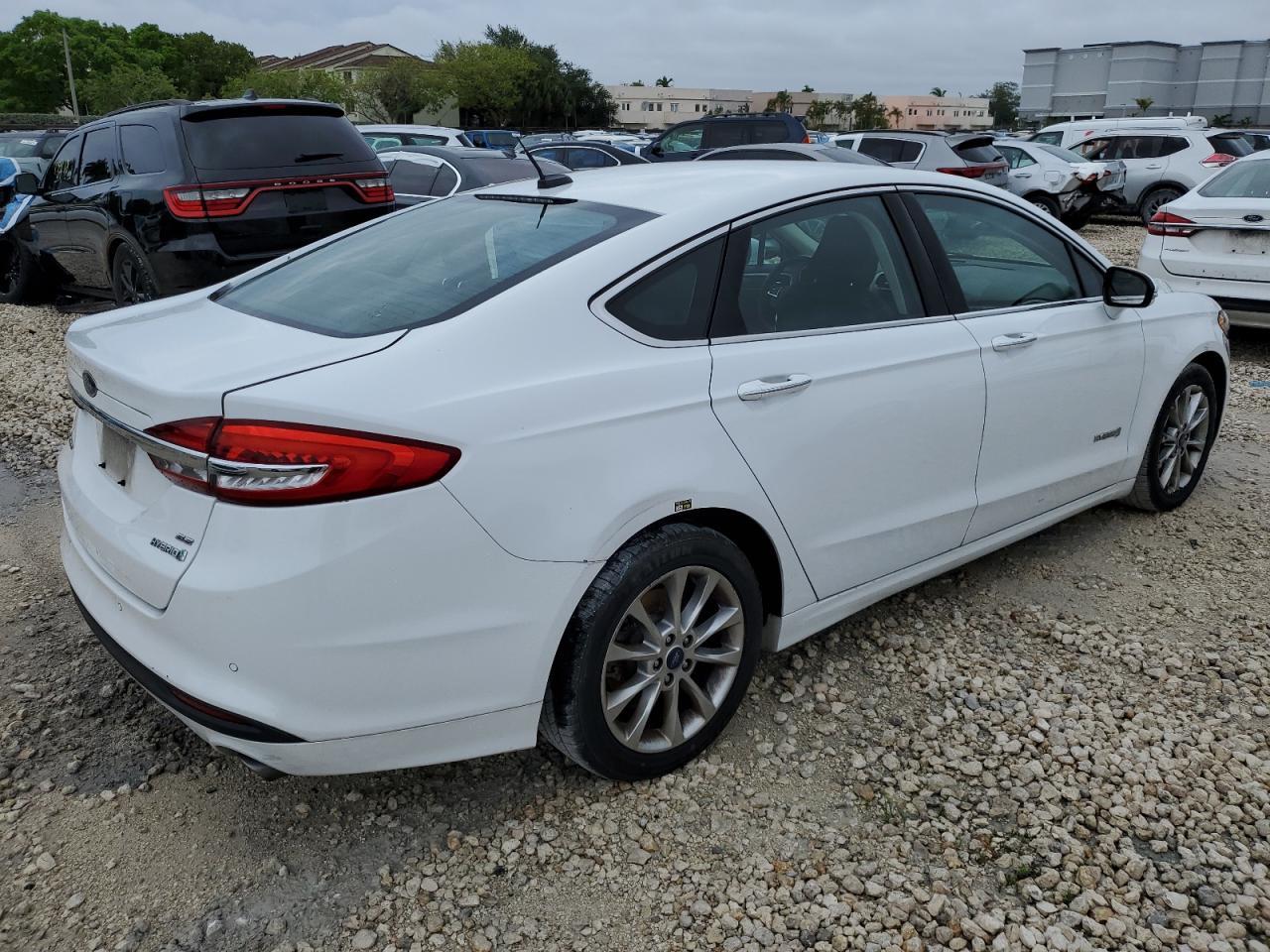 2017 FORD FUSION
