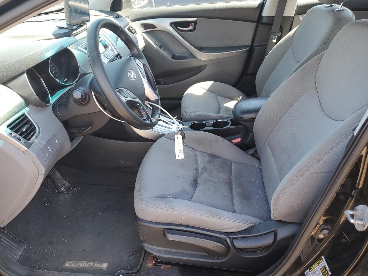 2012 HYUNDAI ELANTRA