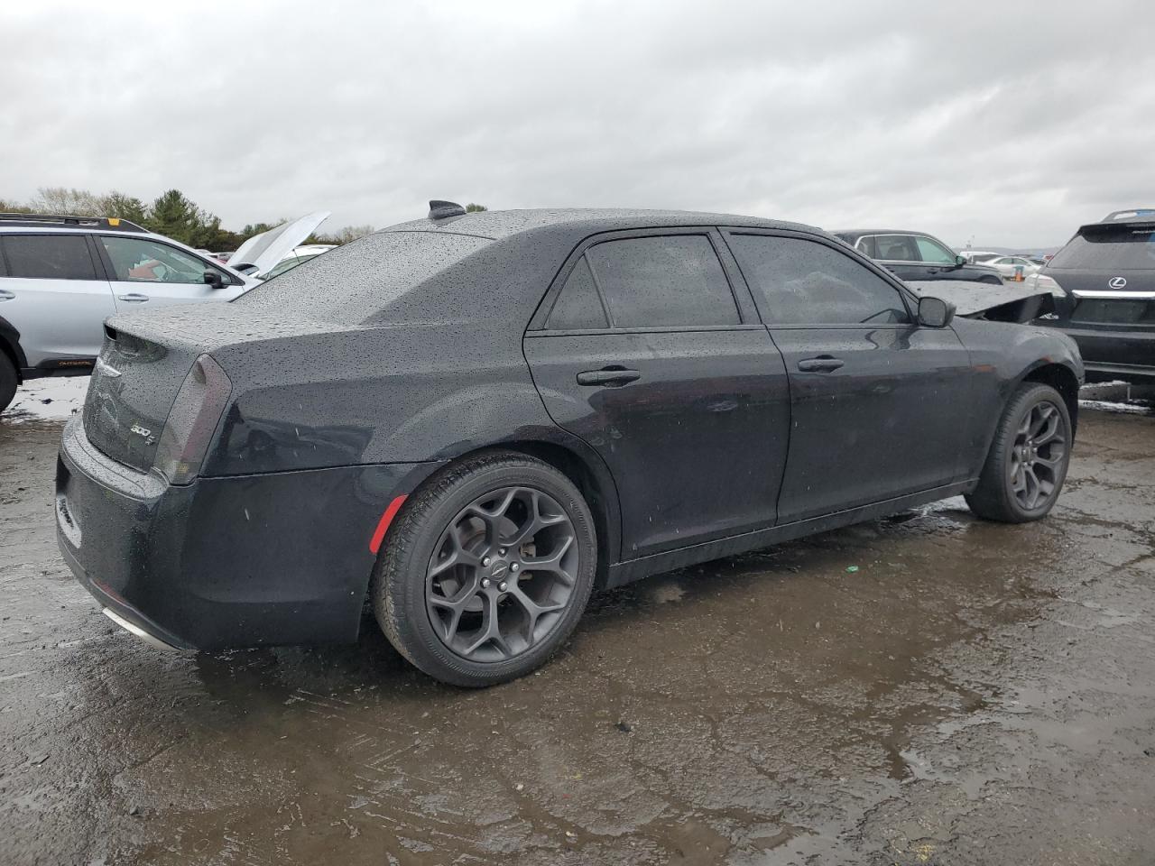 2019 CHRYSLER 300
