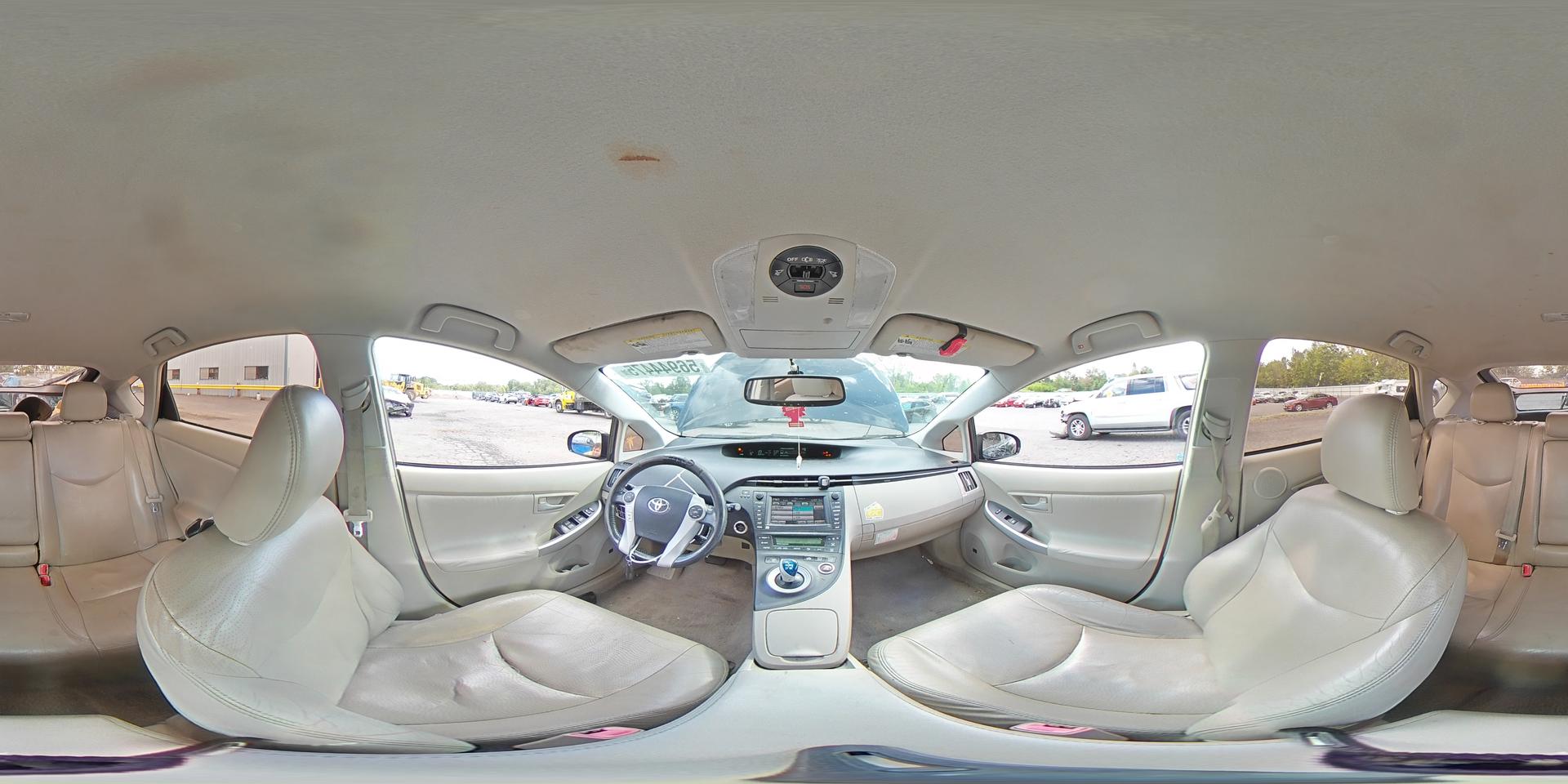 2011 TOYOTA PRIUS