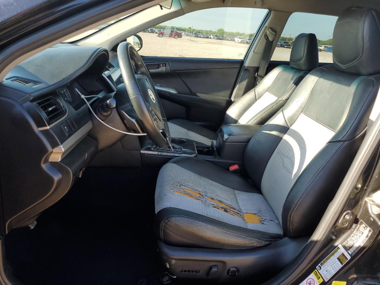 2014 TOYOTA CAMRY