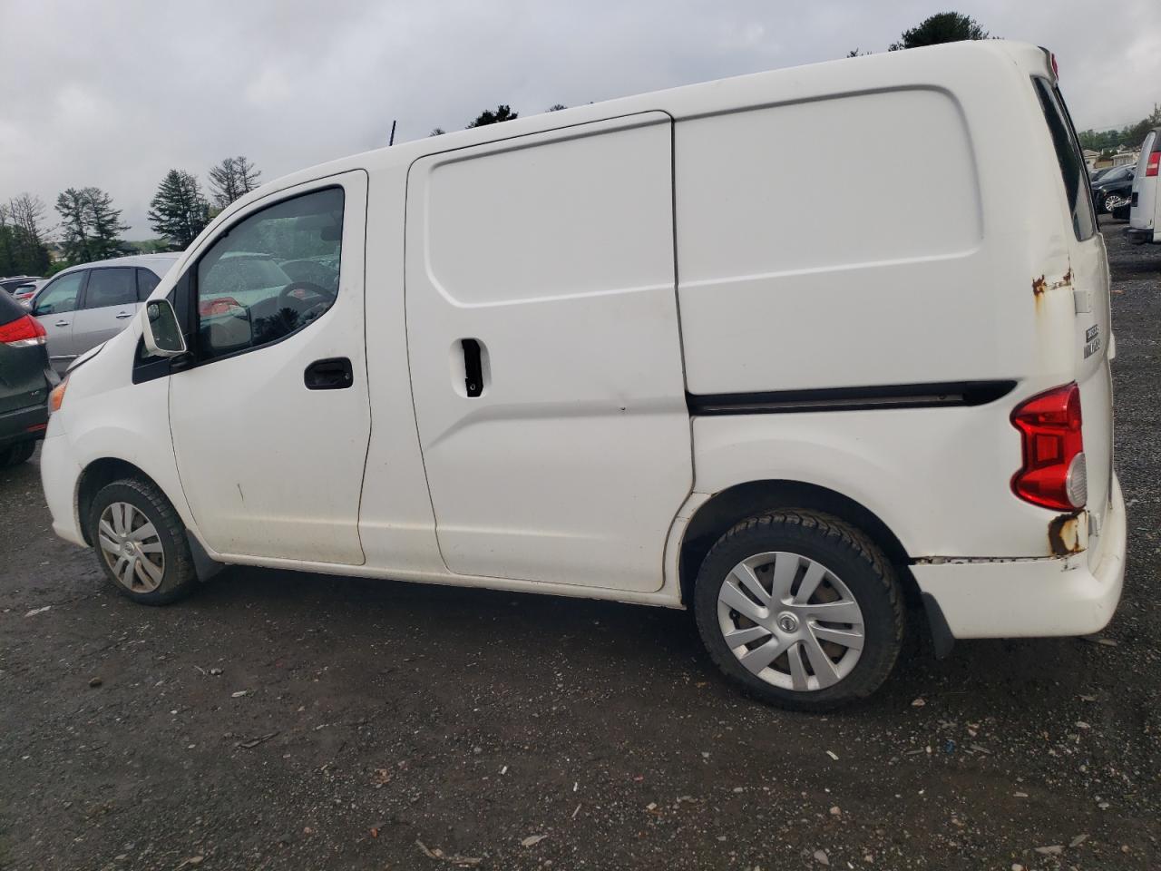 2015 NISSAN NV 200