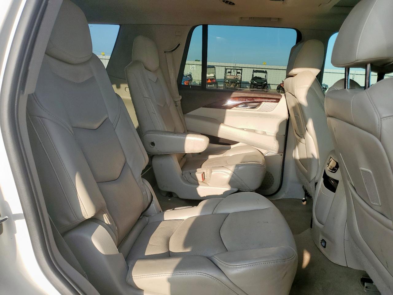 2015 CADILLAC ESCALADE