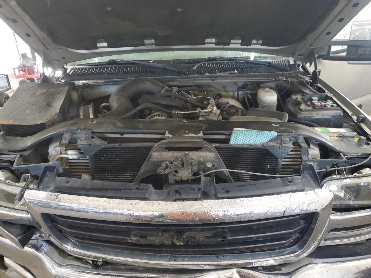 2004 GMC Sierra