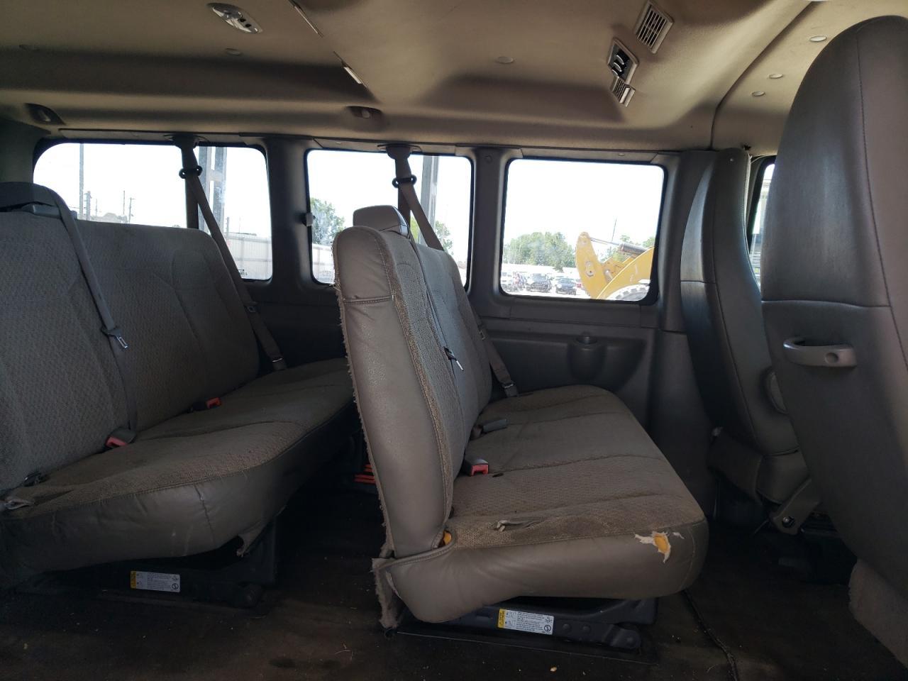 2012 CHEVROLET Express 3500