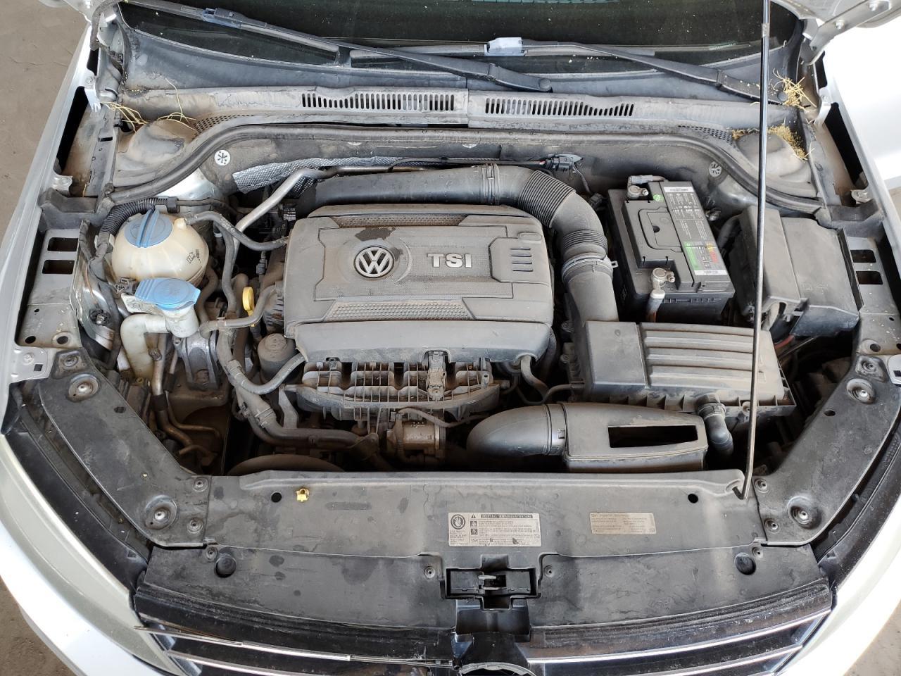 2015 VOLKSWAGEN JETTA