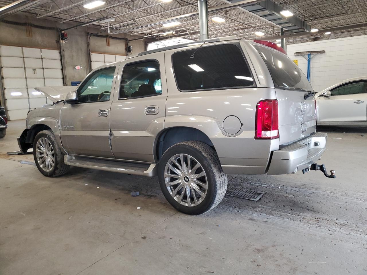 2002 CADILLAC ESCALADE