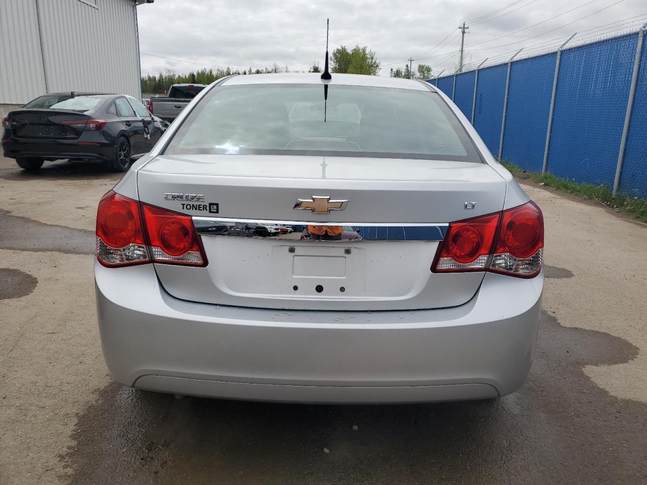 2011 CHEVROLET CRUZE