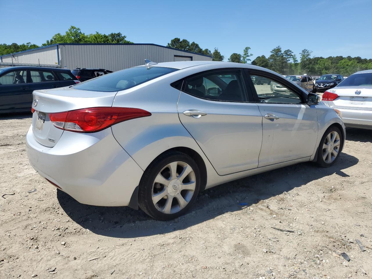2012 HYUNDAI ELANTRA