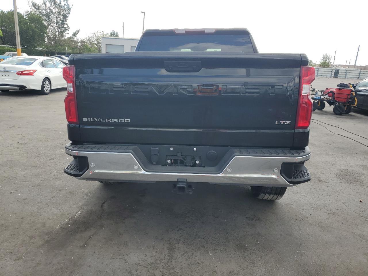 2024 CHEVROLET Silverado