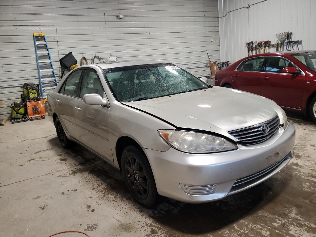 2005 TOYOTA CAMRY
