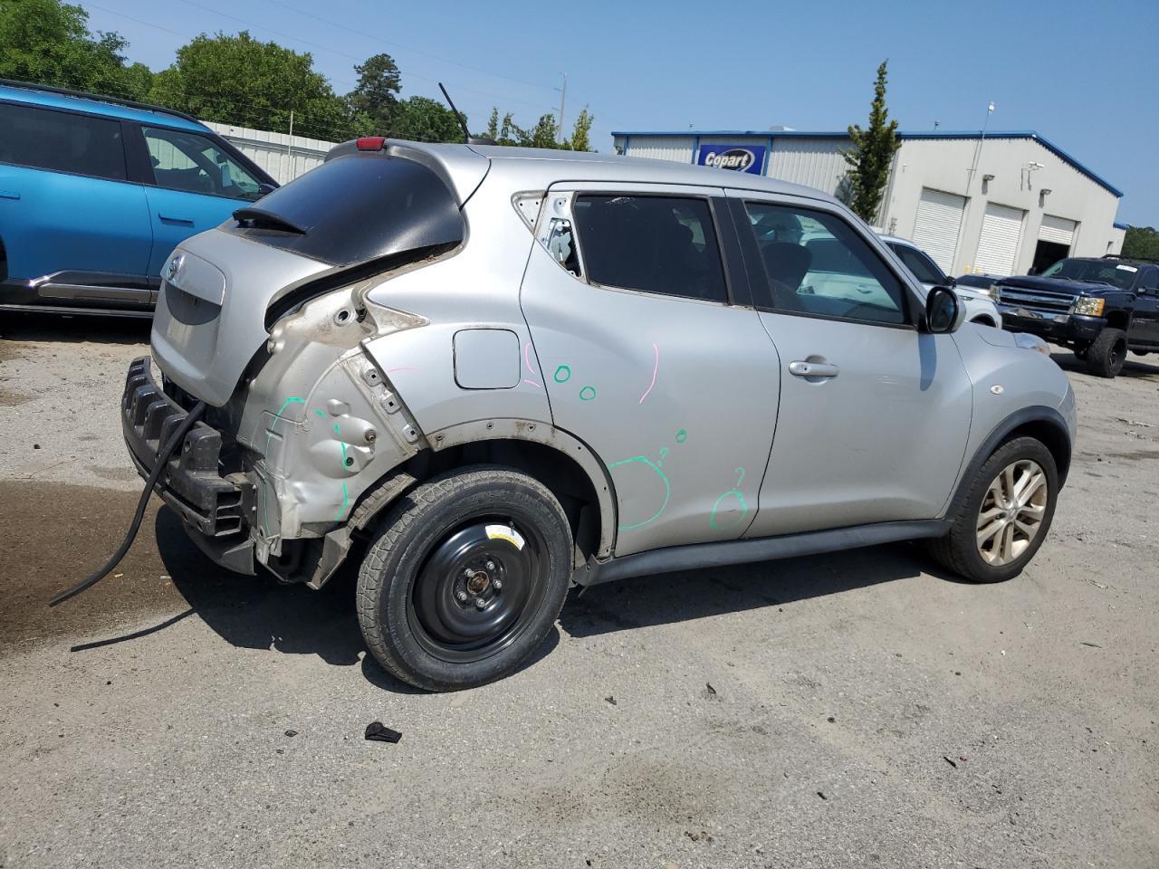 2013 NISSAN Juke