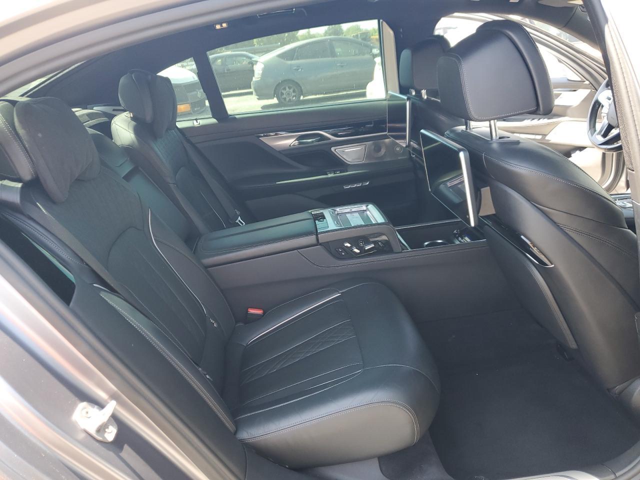 2017 BMW 7 series