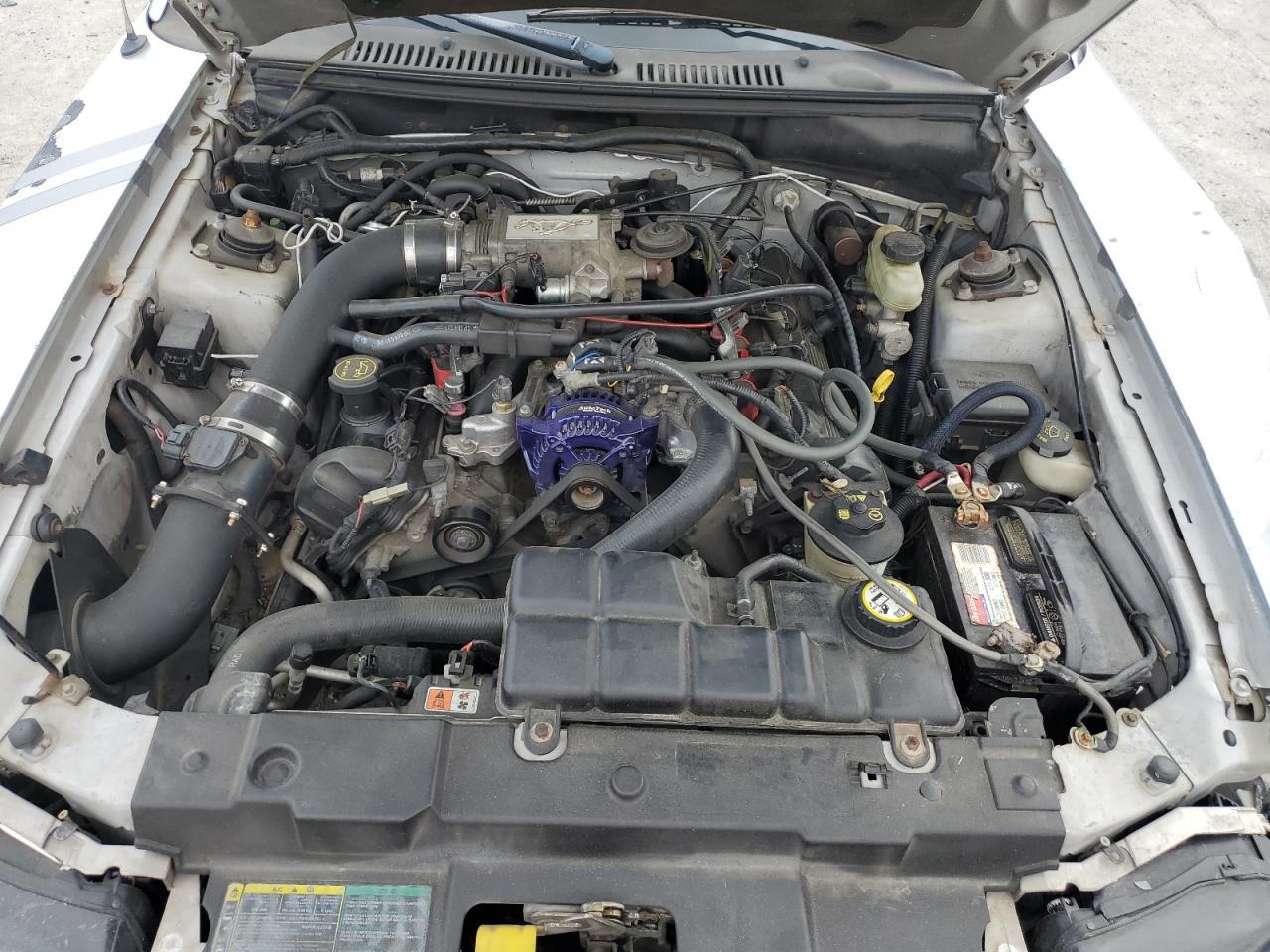 2004 FORD MUSTANG